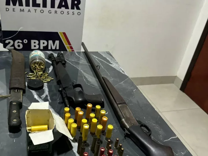 Homem é preso após ameaçar esposa e filhas com facão e armas de fogo em Nova Mutum