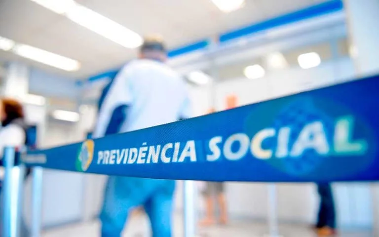 INSS notifica 9,4 milhões de beneficiários que tiveram descontos indevidos