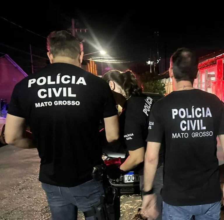 Policial suspeito de matar a esposa a tiros em Mato Grosso se entrega na delegacia