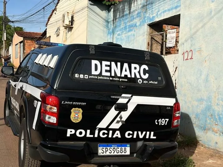 Polícia Civil cumpre buscas em casas de traficantes e prende cinco em flagrante em Cuiabá