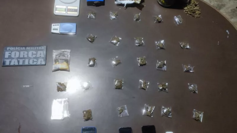 Força Tática prende dois faccionados por tráfico de drogas em Poconé