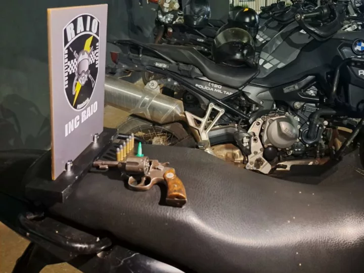 PM apreende adolescente por porte ilegal de arma em Cáceres
