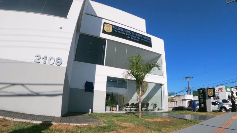 Polícia Civil prende marido após esposa conseguir fugir em mercado e pedir socorro em delegacia