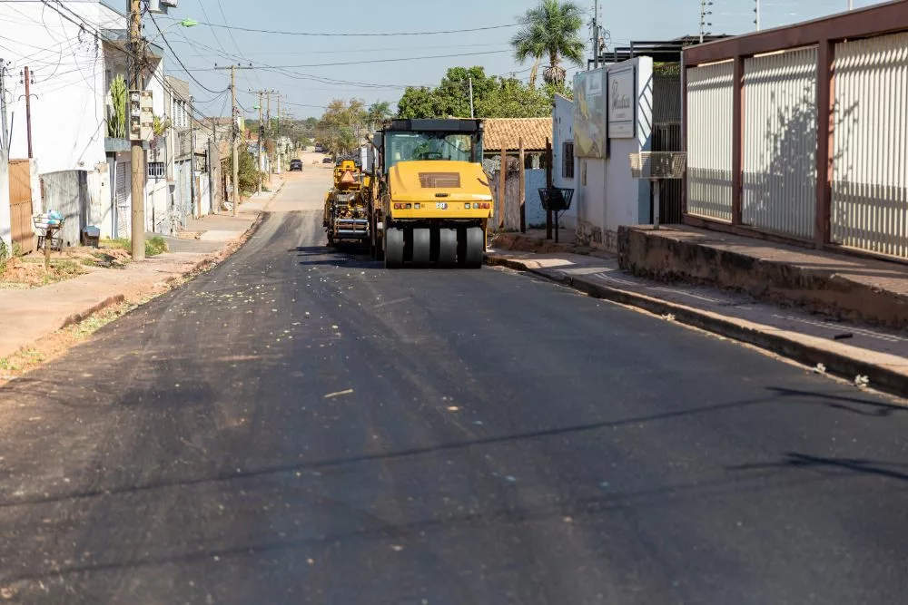 Pavimentação avança no Parque Cuiabá e beneficia 4 mil moradores