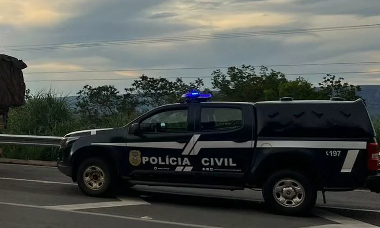 Polícia Civil prende dois homens por violência doméstica contra a mulher em Ribeirão Cascalheira