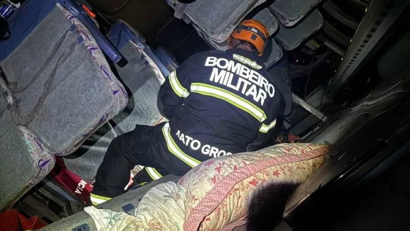 Bombeiros socorrem 34 vítimas em grave acidente na Serra de São Vicente