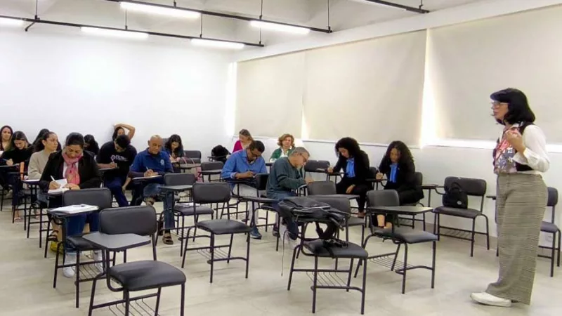 Escola de Governo abre inscrições para curso de postura do atendimento público