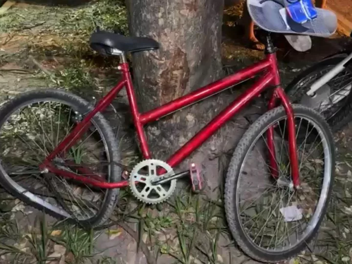 Ciclista e motociclista são hospitalizados após colisão em Sinop