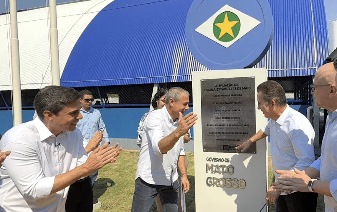 Mauro Mendes inaugura em Sorriso modernização de escola e colégio militar