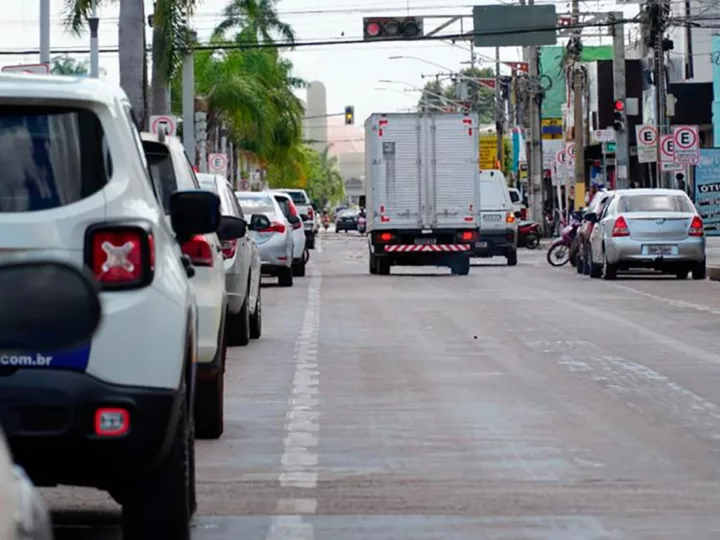 Associação propõe estacionamento rotativo gratuito e mais 930 vagas no centro de Sinop