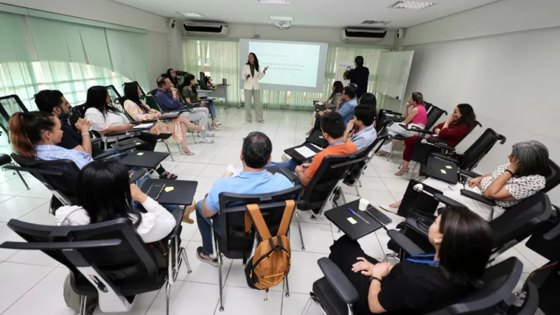 Gestores trocam experiências e fortalecem a eficiência administrativa em curso sobre boas práticas