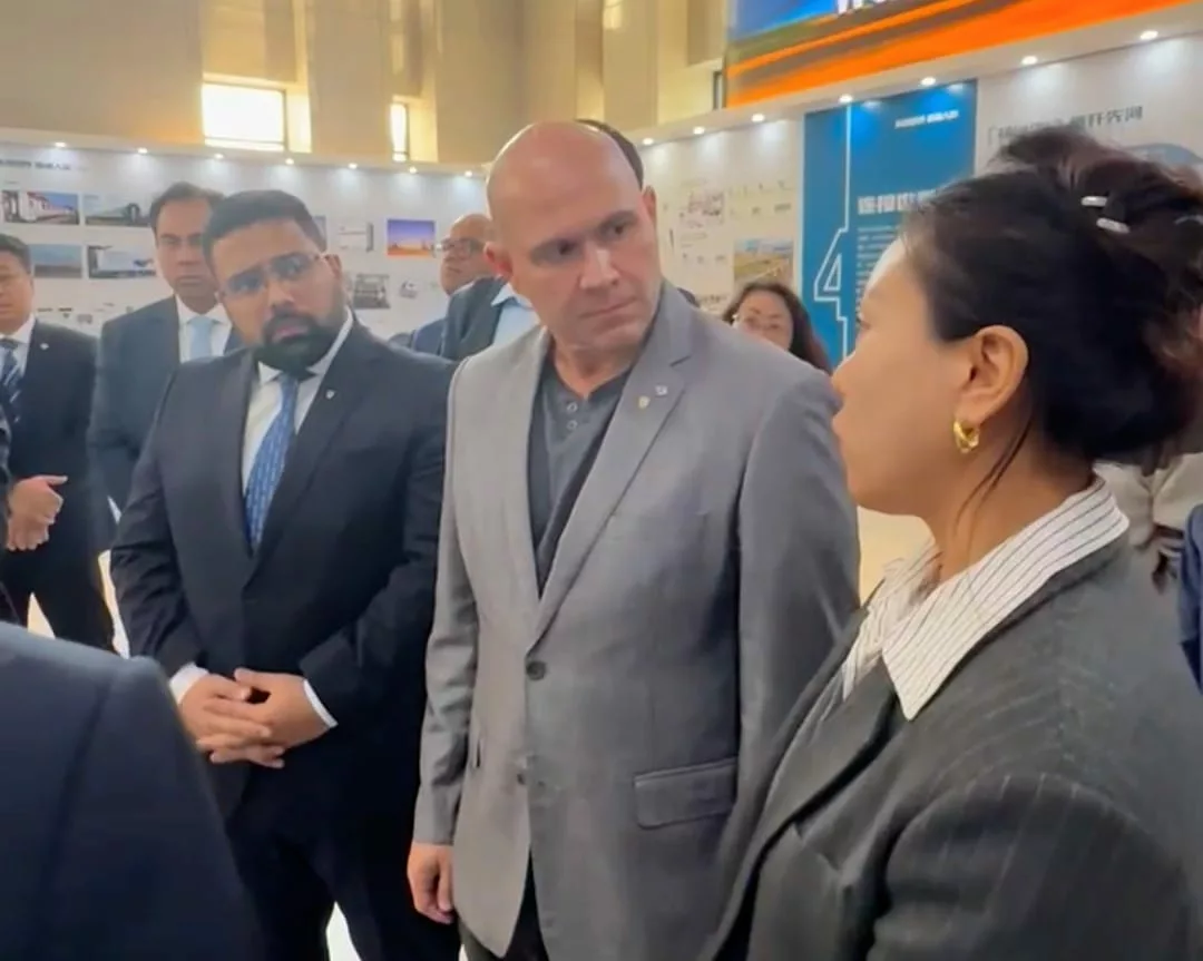 Prefeito visita polo mundial de inovação e tecnologia em busca de parcerias estratégicas