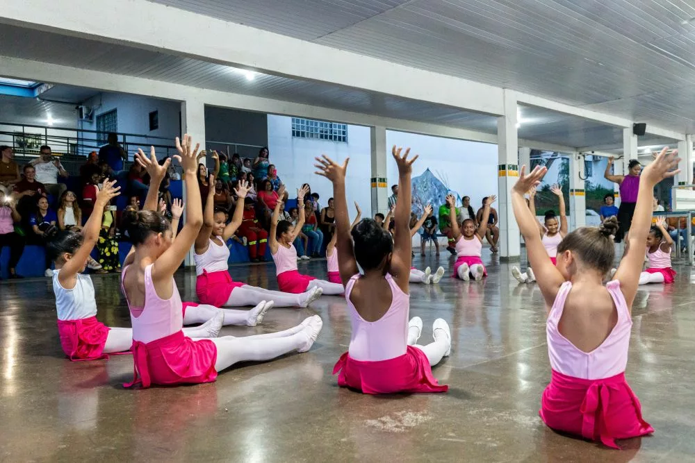 Espetáculo de balé e canto marcam atividades do Siminina