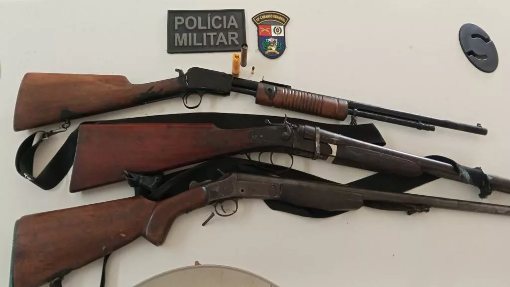 PM prende suspeito de furto e abate de gado e apreende três armas de fogo em distrito no Araguaia