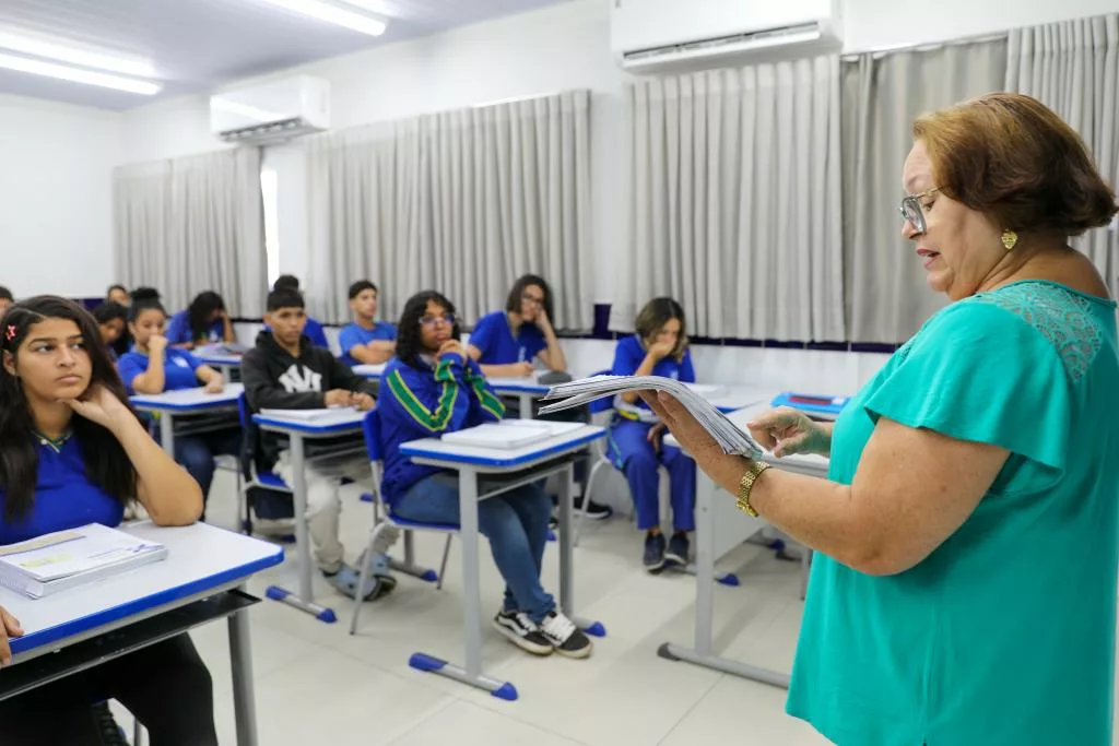 Seduc reconhece professores da rede estadual por boas práticas em língua inglesa no Ensino Fundamental