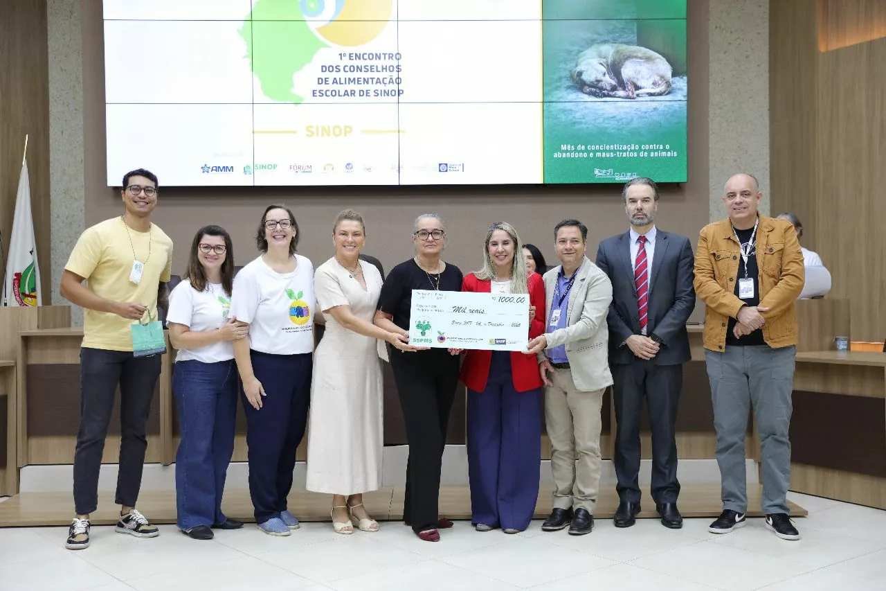 Merendeiras e Nutricionistas são premiadas por boas práticas nas escolas de Sinop