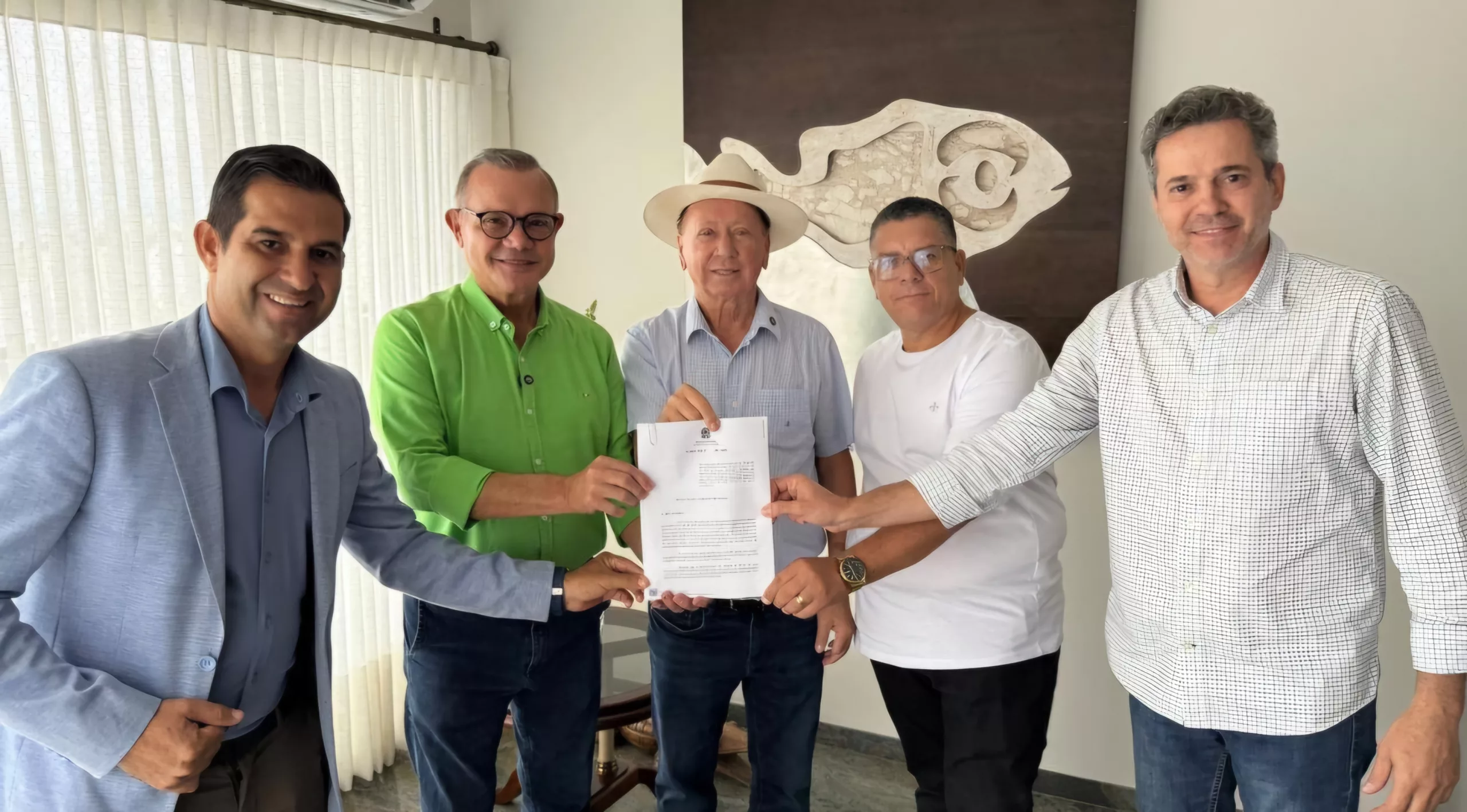 Wellington Fagundes recebe Dorner e vereadores de Sinop e acelera criação da Universidade do Nortão