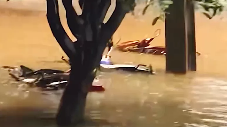 Temporal em Sinop deixa diversas vias alagadas