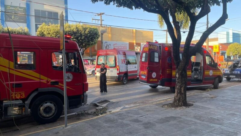 Trabalhador encosta metal em fiação, é eletrocutado e tem 50% do corpo queimado em Sorriso