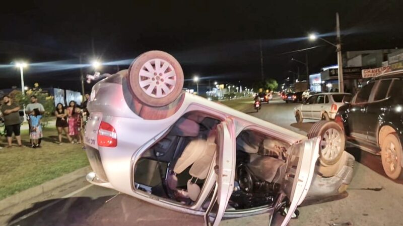 Sinop: condutor embriagado é preso após capotar carro em avenida