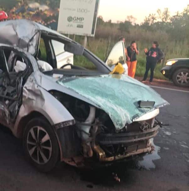 Três morrem em colisão entre caminhão e carro em Mato Grosso
