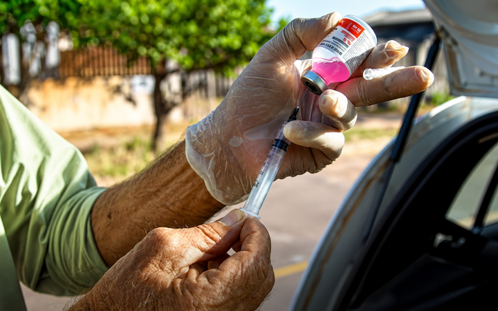 Prefeitura de Sinop divulga cronograma semanal da vacinação antirrábica itinerante nos bairros