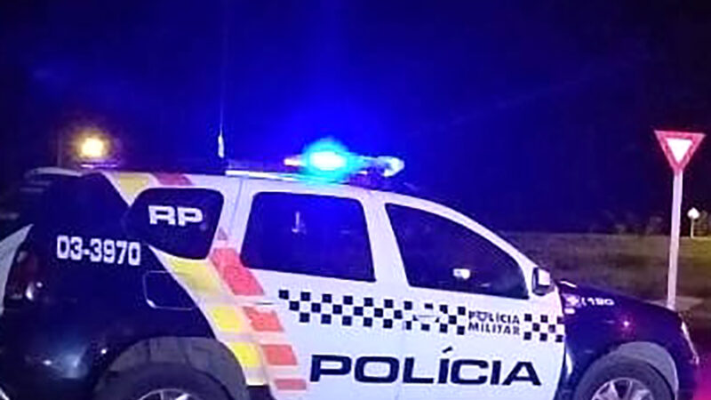 Homem é preso após empurrar mulher contra a parede e fazer ameaças com canivete no Nortão