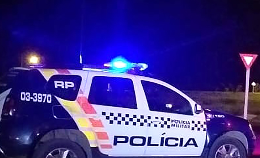 Homem é preso após empurrar mulher contra a parede e fazer ameaças com canivete no Nortão
