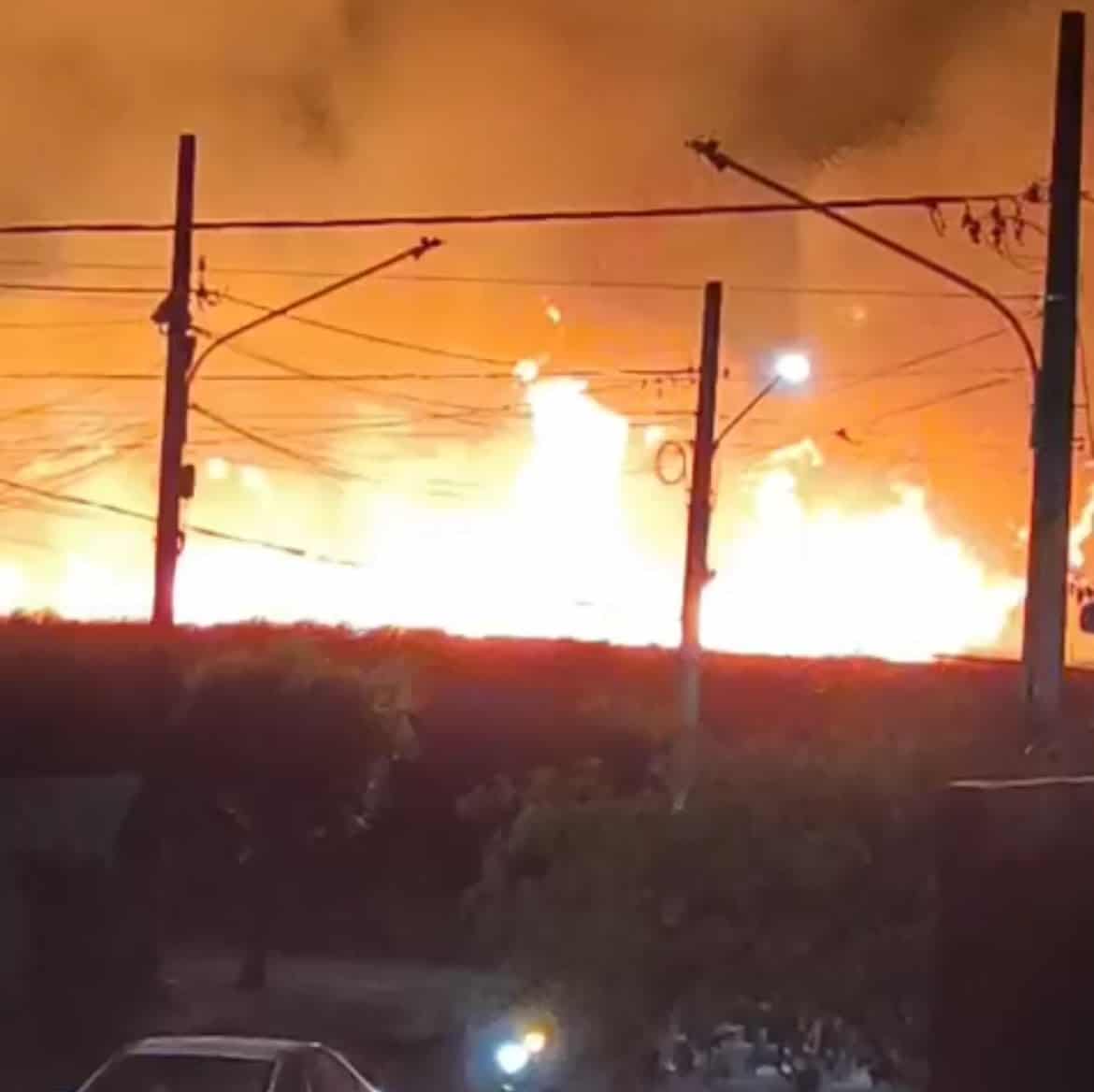 Incêndio de grandes proporções atinge área de reserva em Sinop