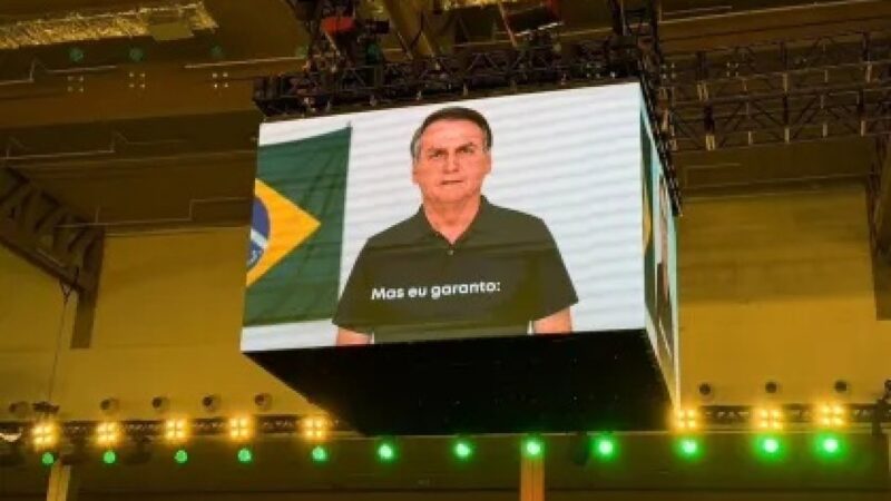 Deputada pede à PGR investigação sobre vídeo de Bolsonaro com IA