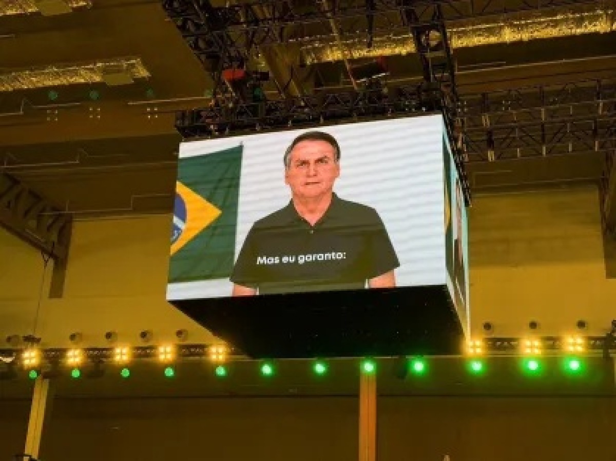 Deputada pede à PGR investigação sobre vídeo de Bolsonaro com IA