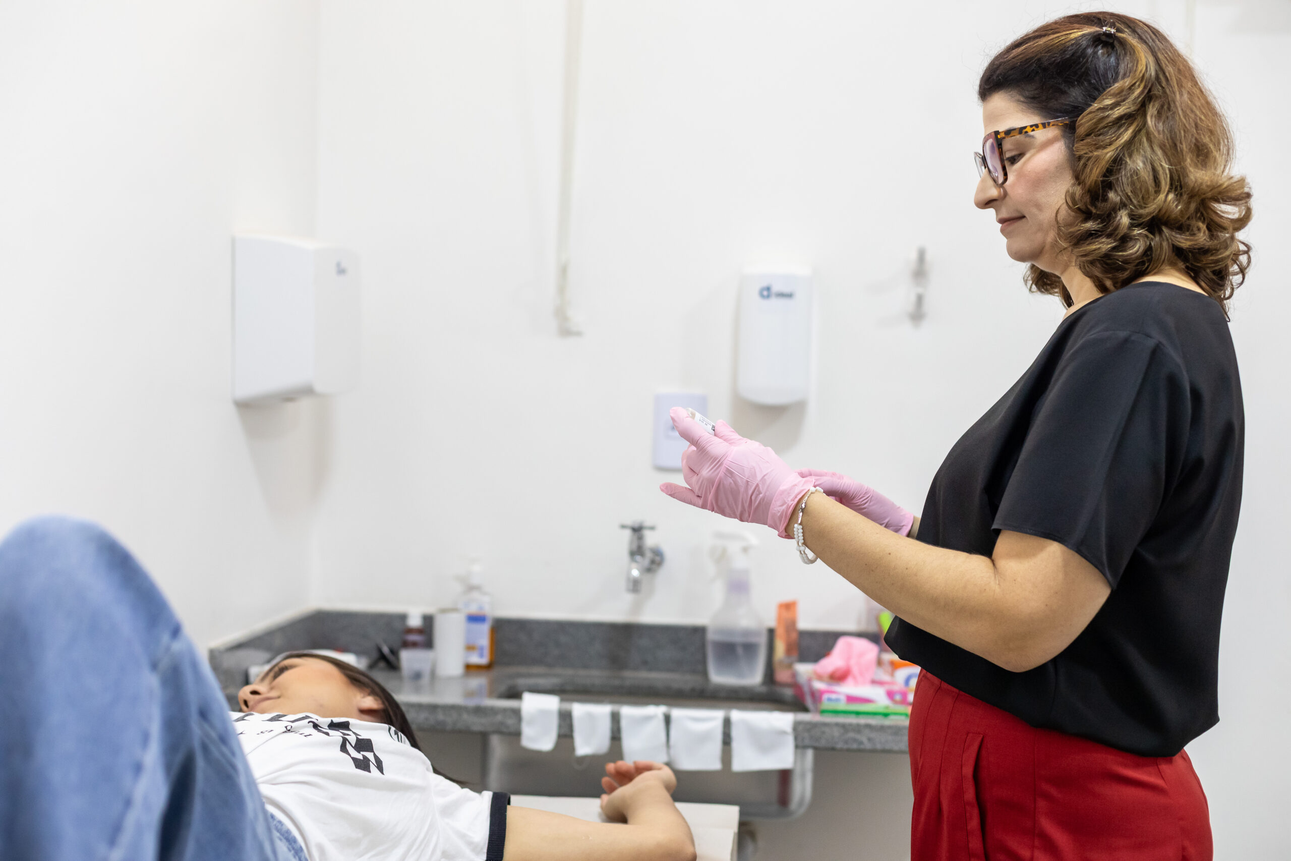 Prefeitura de Cuiabá convoca 20 médicos clínicos gerais para as USFs