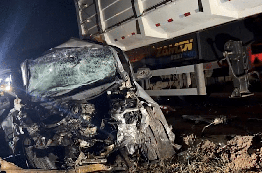Acidente entre caminhonete e carreta em rodovia de Mato Grosso deixa um morto