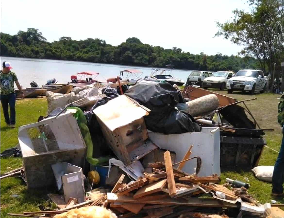 Definida nova etapa de limpeza em rios na região de Sinop; 27 toneladas de lixo retiradas