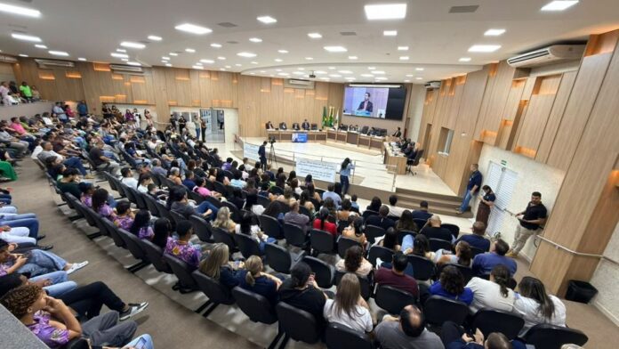 Câmara de Sinop aumenta cargos efetivos da prefeitura e reconduz presidente da Ager para mais dois anos de mandato