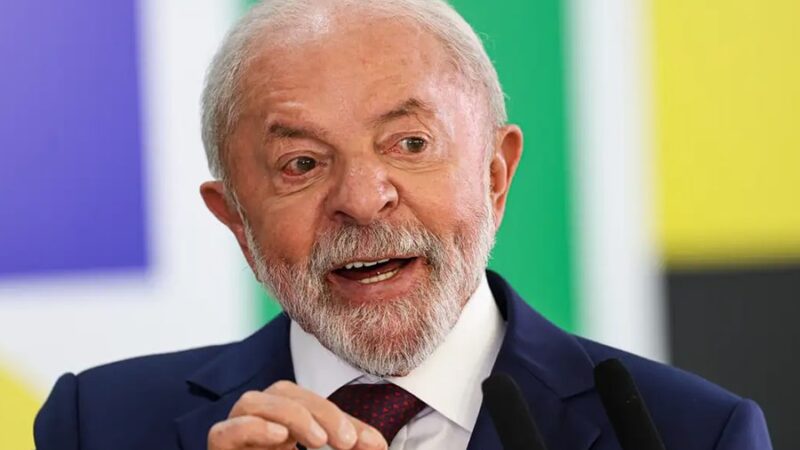Flávio Bolsonaro lidera pesquisa presidencial em MT; Lula é 2º