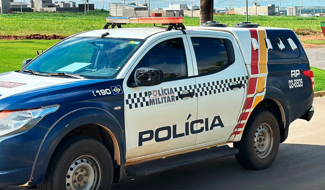Embriagado, motorista bate em carro e é preso no Nortão
