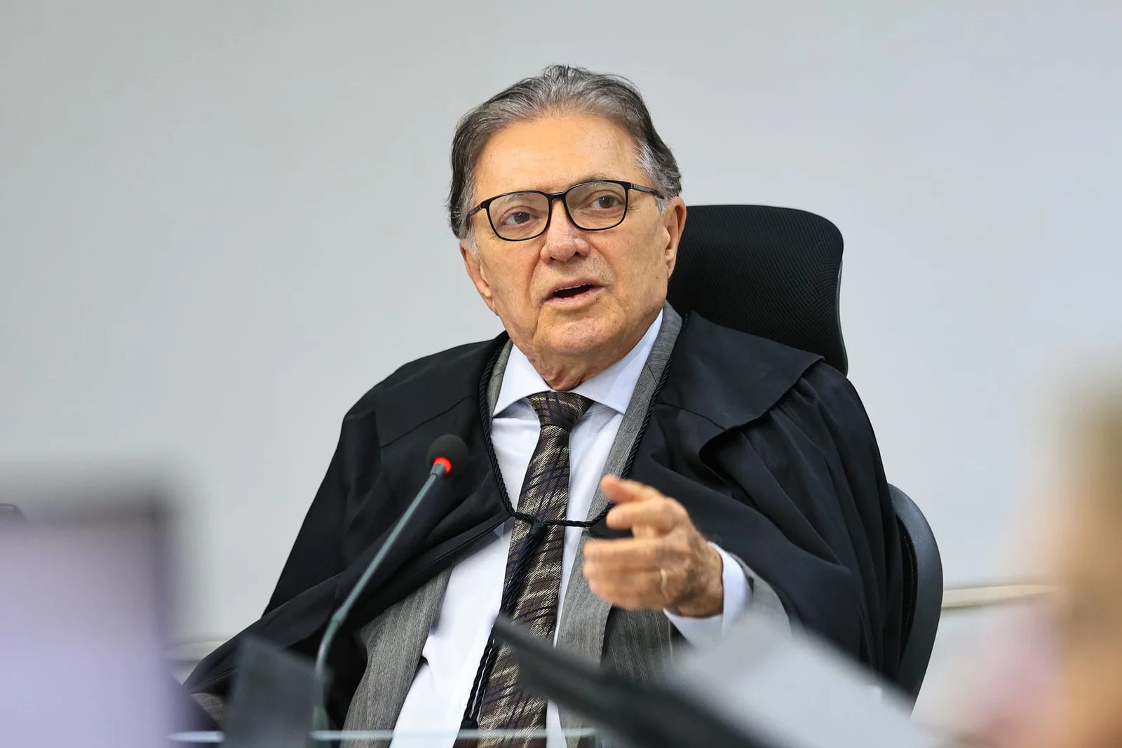 TCE suspende compra de máquinas de R$ 876 mil por suspeita de irregularidades em Mato Grosso