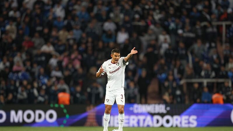 Fluminense perde para o Platense na Argentina, mas garante vaga na semifinal da Libertadores