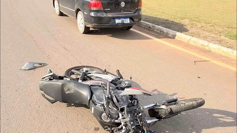 Motociclista fica gravemente ferido em colisão na alça do viaduto central de Sinop