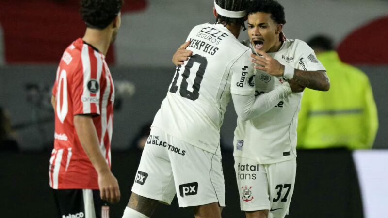 Corinthians continua resistente na Libertadores e empata com o Estudiantes na Argentina