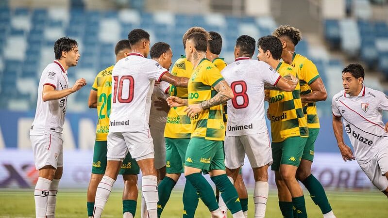 Cuiabá encara o Náutico na Arena Pantanal em jogo-chave da 29ª rodada da Série B