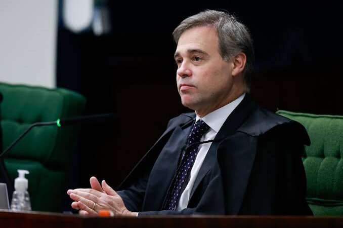 Ministro André Mendonça afasta Andrei Rodrigues da chefia da PF