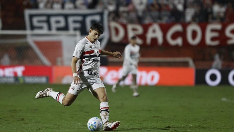 Santos vira sobre o São Paulo no Morumbis com dois gols de Gabigol