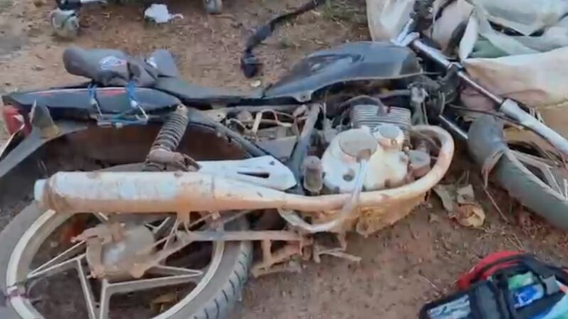 Motociclista sofre suspeita de fratura após bater em carro no Jardim Tropical, em Sinop