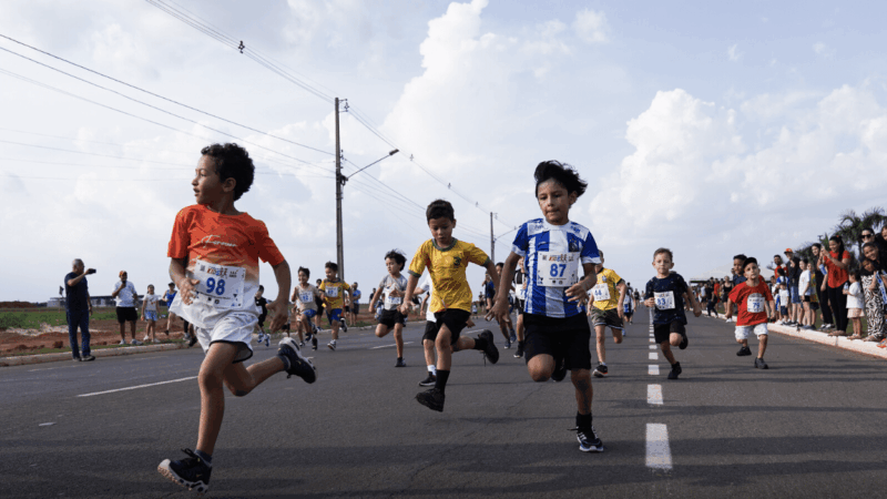 2ª Corrida Mutum Kids reúne 498 crianças e adolescentes em Nova Mutum