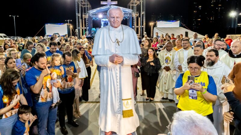 Escultura de São João Paulo II é inaugurada na Cruz do Papa, em Cuiabá