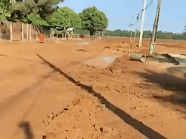 Prefeitura de Sinop dá 15 dias para empresa tomar medidas emergenciais em obras de 13 bairros