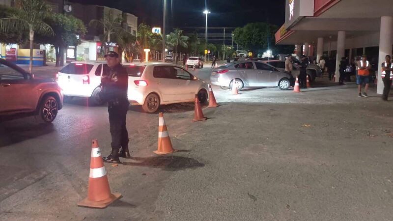 Operação Lei Seca prende 17 motoristas embriagados na avenida Tancredo Neves, em Sorriso