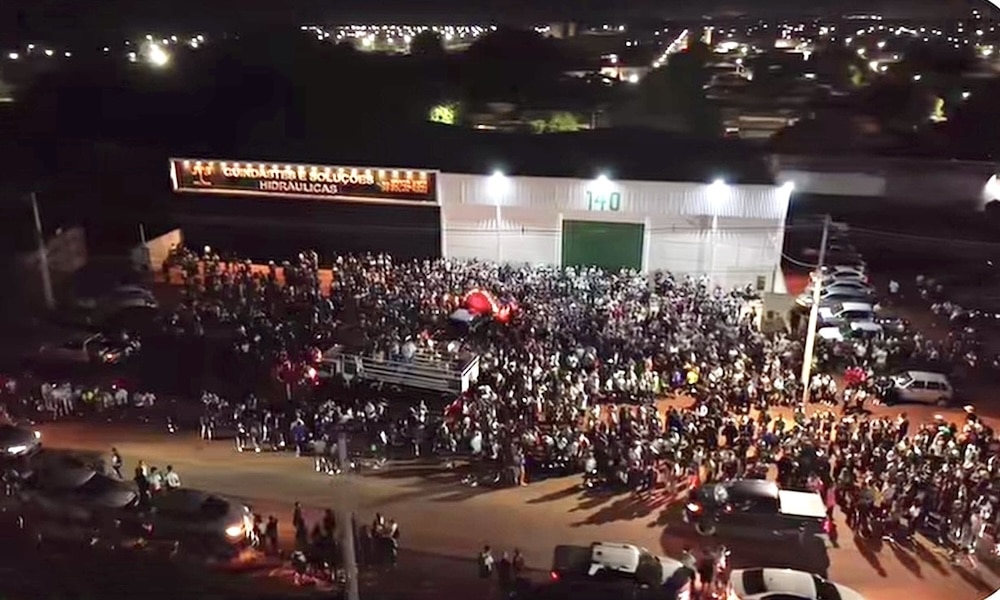 Cerca de 5 mil fiéis fazem peregrinação de 33 km entre Sinop e Santa Carmem em homenagem a Nossa Senhora Aparecida